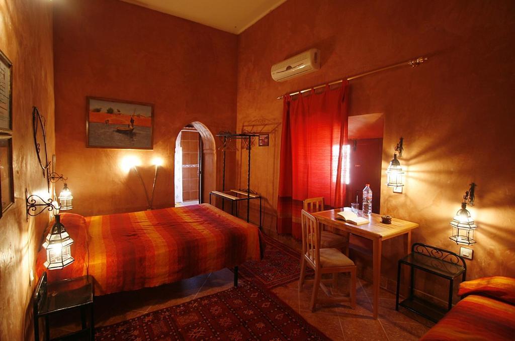 Hotel Tomboctou Tinghir Habitación foto